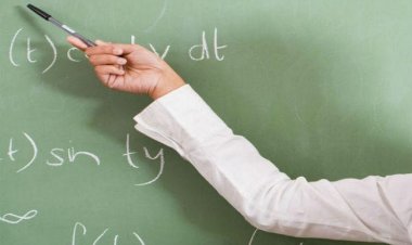 खेड तालुक्यातील बोगस संस्था चालकांनी बोगस भरती केलेला शिक्षक स्वतःच्या वडिलांची ओळख दाखवून फिरतोय तोंड लपवून...!