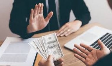 संस्थेचा अंतर्गत वाद सुरु असतानाही पुणे जिल्हा माध्यमिक शिक्षणाधिकारी देतात संस्थेला झुकते माफ, पुणे जिल्हा परिषदेच्या माध्यमिक विभागाच्या शिक्षणाधिकारी यांच्याबाबत अनेक धक्कादायक खुलासे बाहेर येणार?