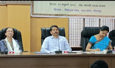 सोलापूर जिल्हा विकास आराखड्यात आलेल्या सुचनांची जिल्हाधिकाऱ्यांनी घेतली नोंद...