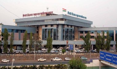 तू भ्रष्टाचार कर, मी तुझ्या पाठीशी आहे? असं काहीसं चित्र PCMC त रंगतय.! भ्रष्ट अधिकारी आणि कर्मचार्‍यांना विभाग प्रमुखांकडून क्लिनचिट...