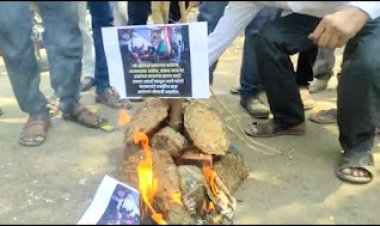 सोलापुरात MIM खा. इम्तियाज जलील यांची प्रतिमा जाळली.! संभाजी ब्रिगेडने ठोकली जलील यांच्या नावाने बोंब...
