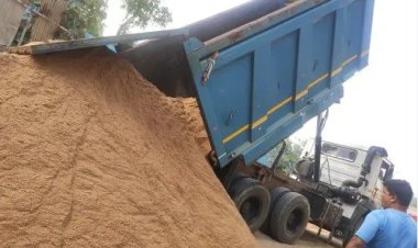 मेळगाव, धंनज येथे अवजड वाहणाने रेती वाहतूक चालू.!