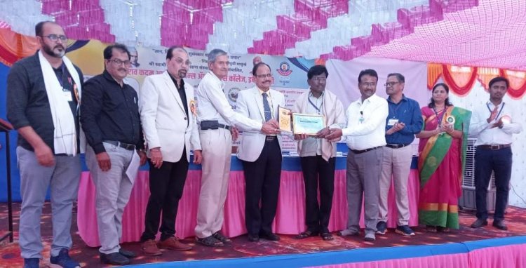 मराठी समाजशास्त्र परिषदेतर्फे ठेवण्यात आलेल्या डॉ. प्रदीप आगलावे उत्कृष्ट प्राध्यापक व संशोधक पुरस्काराने (2023) ने डॉ. नारायण कांबळे सन्मानित...!