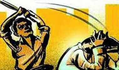 महाळुंगे  कमानी जवळ एकाला चोपले...!