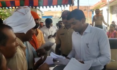 यवतमाळ जिल्हाधिकारी अमोल येडगे यांची विडुळ येथील "शासन आपल्या दारी" शिबिराला भेट...