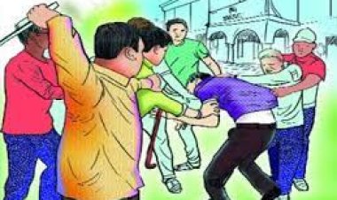 BIG BREAKING : परप्रांतीय व्यक्तीकडून महिलांच्या बद्दल अपशब्द वापरल्यामुळे, एका टोळक्याकडून परप्रांतीय व्यक्तीस जबरी मारहाण…!