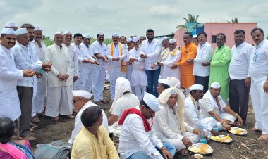 आळंदी ते पंढरपूर पायी वारी दिंडी सोहळ्या निमित्ताने परताळे दिंडी क्रमांक ९ रथापुढील दिंडीला स्नेहभोजन वाटप..!