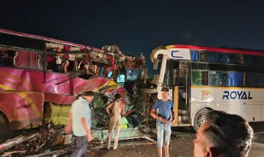 दोन ट्रॅव्हल्स'चा समोरासमोर भीषण अपघात, 6 जणांचा जागीच मृत्यू तर अनेक जखमी