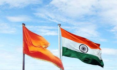 15 ऑगस्ट'ला तिरंग्याशेजारी भगवा ध्वजही लावा? भाजप नेत्याचं वादग्रस्त आवाहन...
