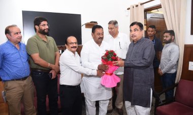 रस्ता मजबुतीकरण आणि सुधारणा संदर्भात, आमदार बाबासाहेब पाटलांचे केंद्रीय परिवहन मंत्र्यांना निवेदन...