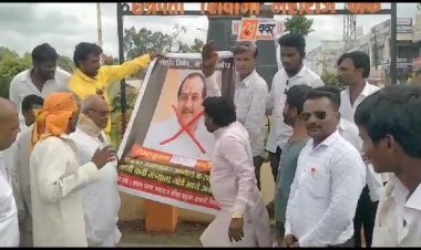 सोलापूर घटनेनंतर.! राज्यात धनगर समाज मंत्री राधाकृष्ण विखे पटलांविरोधात आक्रमक, तर प्रतिमेस जोडे मारून केला निषेध...