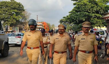 गणेश उत्सव व ईद-ए-मिलादच्या अनुषंगाने महाळुंगे एमआयडीसी पोलिस ठाण्याकडून खराबवाडी गावात जातीय दंगल काबू योजनेची रंगीत तालिम सराव संपन्न...!