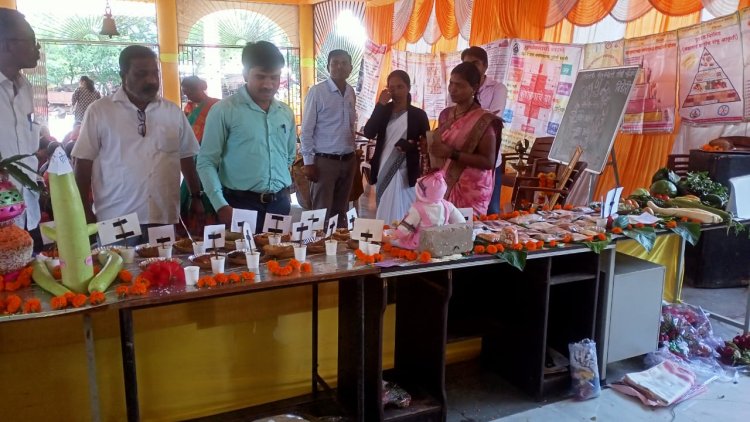 अंगणवाडी सेविकांनी व मातांनी बालकांच्या शारीरिक विकासासाठी प्राधान्य द्यावे - श्री. कवाळे