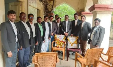 हिंगोली जिल्ह्यातील कळमनुरी न्यायालयात संविधान दिन उत्साहात साजरा...!