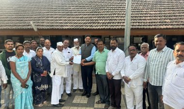 खा. सुप्रिया सुळे आणि अमोल कोल्हे यांचे निलंबन मागे घ्यावे, राष्ट्रवादी काँग्रेसच्यावतीने निवेदन...