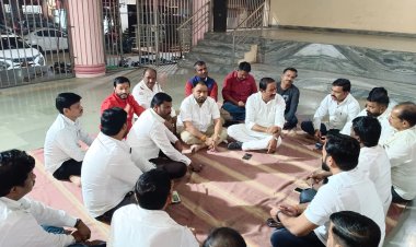 तळेगाव-चाकण-शिक्रापूर रस्त्याच्या वाहतूक कोंडीसाठी स्थानिक ग्रामस्थ एकवटले, वेळ आली तर निवडणूकीवर बहिष्कार टाकू..!