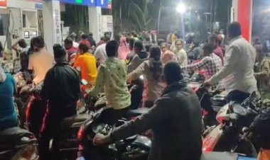 सावधान.! पेट्रोल पंपांवर वाहनधारकांची अचानक वाढली गर्दी, तर राज्य शासनाकडून जिल्हा प्रशासन व पोलिसांना IMP आदेश...
