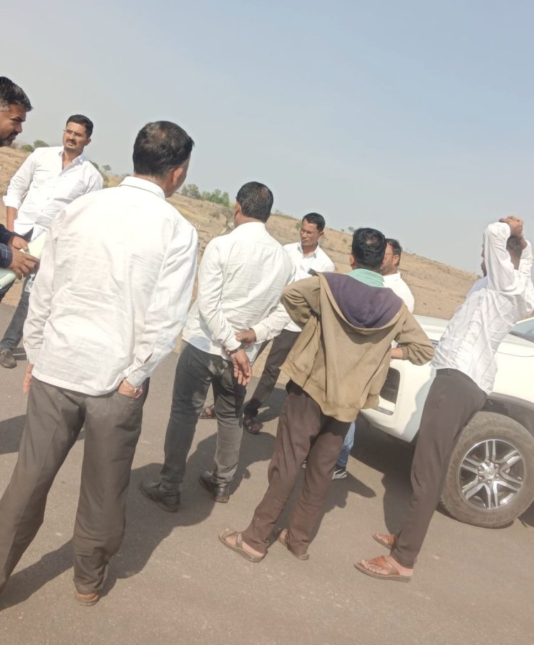 अगोदर आमचा मोबदला व परतावा दया, मगच कामे सुरु करा, खेड तालुक्यातील औद्योगिक वसाहतीतील शेतकरी आक्रमक...!