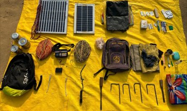 वांगेतुरी पोलीस स्टेशन परिसरात पोलीस सी 60 जवान आणि नक्षल यांच्यात चकमक...