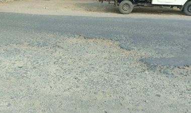 रस्ता दुरुस्त न केल्यास रामराव पाटील यांचा आंदोलनाचा इशारा...