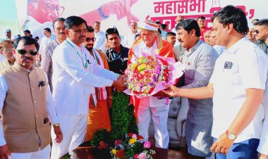 शरद पवारांची पाटील आणि दादांवर टीका.! ज्यांना सगळं दिलं त्यांच्याकडे निष्ठा राहिली नाही...