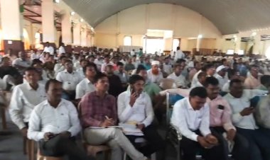 उमरखेड लोकसभा निवडणूक कर्मचाऱ्यांचा पहिला प्रशिक्षण वर्ग संपन्न...