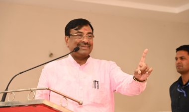 विकासाच्या नावावर निवडणूक लढवणार - मंत्री सुधीर मुनगंटीवार