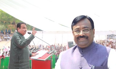 सुधीर मुनगंटीवार यांच्याकडे चंद्रपूर लोकसभा क्षेत्राच्या विकासाचे ‘व्हिजन’ - त्‍यांना विजयी करा - नितीन गडकरी