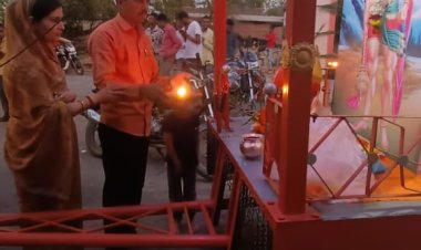 पालखेड बंधारा येथे हनुमान यात्रोत्सव निमित्त रथ मिरवणूक...