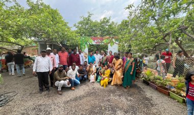 तळेगाव दिं. येथे तब्बल २१ वर्षांनी भरली माजी विद्यार्थ्यांची शाळा...