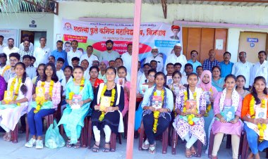 माळरानावरील फुलांना खुप सुगंध आसतो - मा. मंत्री बाळासाहेब जाधव