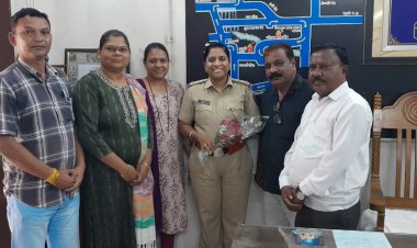 दिंडोरी पोलीस ठाण्याच्या नवनिर्वाचित API जाधव यांचा पत्रकारांच्यावतीने सत्कार...