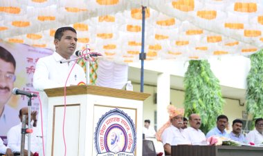 कर्मवीरांनी रचला सामाजिक क्रांतीचा पाया - डॉ.नारायण पाटील