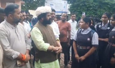 एस.टी.महामंडळाचे अध्यक्ष भरत गोगावले यांच्याकडून दिंडोरी बस्थानकाची पाहणी