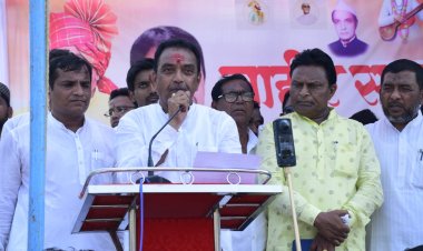 भाऊराव पाटील गोरेगावकर यांचा पक्ष उमेदवारी अर्ज दाखल...