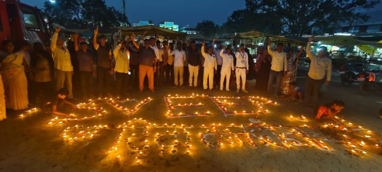 मतदान जनजागृती साठी - एक दिवा मतदानासाठी.! दिंडोरी नगरपंचायत'चा उपक्रम