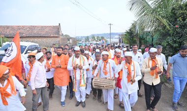 राजकीय : टाळ मृदुंगाच्या गजरात बाबाजी काळेंचे स्वागत..!