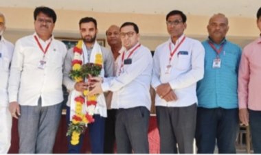 मोठी बातमी : चालक पदाच्या परीक्षेत अभिषेक कांदळकर राज्यात प्रथम क्रमांकाने उत्तीर्ण...