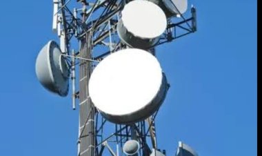 दिंडोरी शहरासह परिसरात मोबाईल नेटवर्कची बत्तीगुल.! ना नेटवर्क ना आवाज, ग्राहक वर्गामध्ये नाराजी