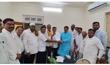 कळमनुरी येथे राष्ट्रवादी (शरद पवार) गटा'ची आढावा बैठक संपन्न.! विविध पदधिकाऱ्यांच्या नियुक्त्या...