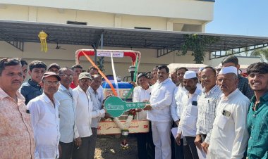 खेड तालुक्यात ४५ शेतकऱ्यांना ट्रॅक्टर व अवजारांचे वितरण.! आ. बाबाजी काळे यांच्या हस्ते महाडीबीटी योजनेंतर्गत वितरण सोहळा