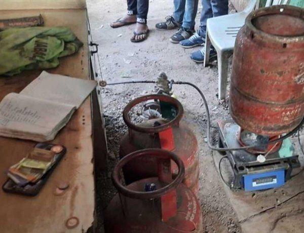 चाकण परिसरात अवैध गॅस सिलिंडर भरण्याचा धंदा; प्रशासनाचे साफ दुर्लक्ष?