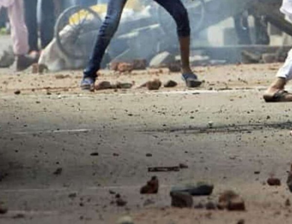 ड्रेनेज वादातून सोसायटीत दगडफेक; एक जखमी, एक आरोपी अटकेत...