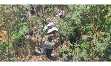 पुण्यातून हृदयद्रावक घटना समोर.! कचऱ्याच्या ढिगाऱ्यात आढळला चिमुकल्या बाळाचा मृतदेह...