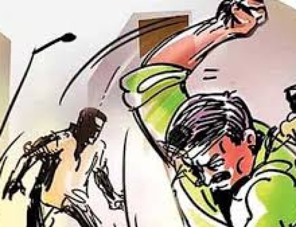 कुरुळी डोंगर वस्ती येथे जुन्या वादातून तरुणावर जीवघेणा हल्ला...