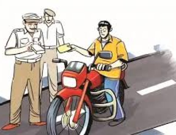 वाहतूक शाखेची धडक कारवाई; मे 2026 मध्ये ट्रॅफिक बडी WhatsApp चॅटबॉटवर 1,365 तक्रारींचे निराकरण