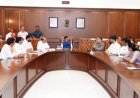 पुणे - नाशिक सेमी हायस्पीड रेल्वे प्रकल्प मूळ सरळ मार्गानेच? मुख्यमंत्र्यांकडून सकारात्मक भूमिका...