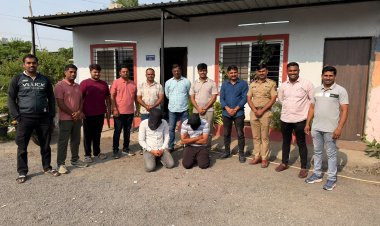 बनावट चावीने कारचे लॉक उघडले अन् ५० लाखांची रोकड लंपास चिंबळीतील आरोपी जेरबंद; सीसीटीव्ही फुटेजच्या आधारे चोरीचा छडा
